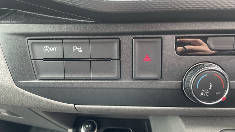 Volkswagen Transporter T28 Lwb Diesel 2.0 TDI 150 Highline Van DSG